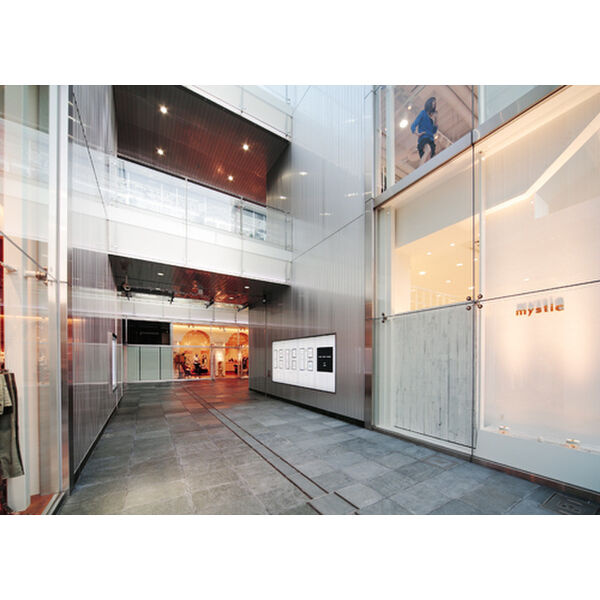 Ｓａｋａｅ　Ｓｏｕｔｈ　Ｓｑｕａｒｅ