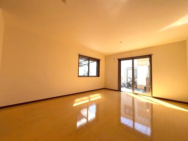 フジパレス戸建賃貸　中野町の居間・リビング