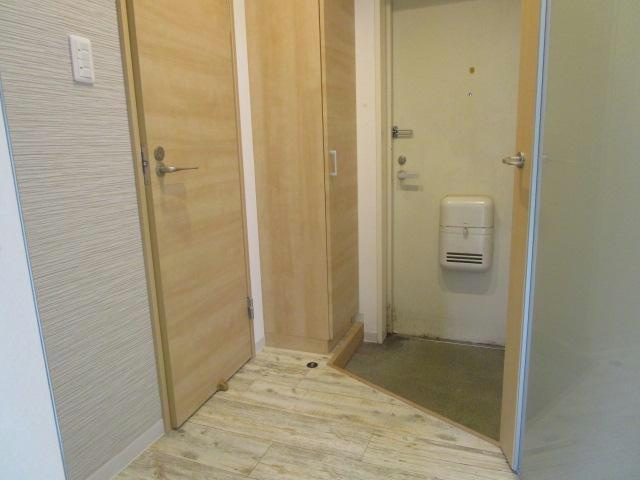 エリス若竹の玄関