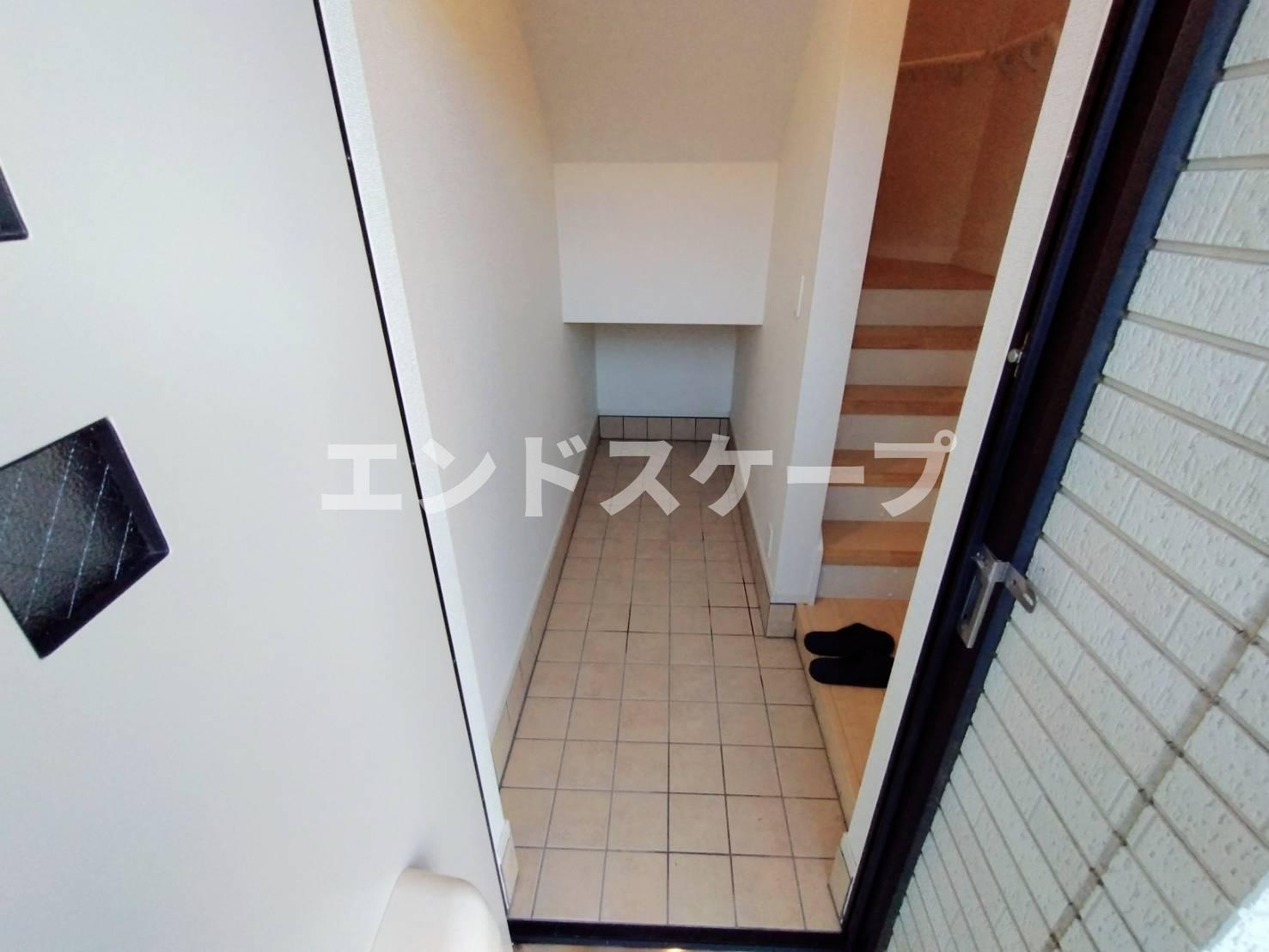 オランジュリーの玄関|高崎、前橋のお部屋探しはエンドスケープまで！お客様の理想お聞かせ下さい♪