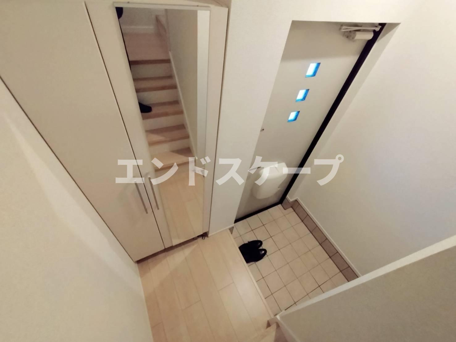 オランジュリーの玄関|高崎、前橋のお部屋探しはエンドスケープまで！お客様の理想お聞かせ下さい♪