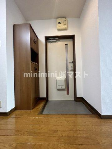 大阪市港区田中２丁目の賃貸マンションの玄関