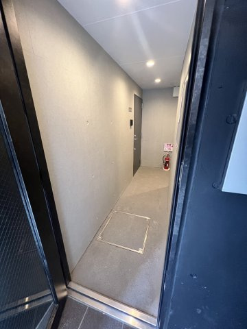 Lu・Casa千駄木のエントランス