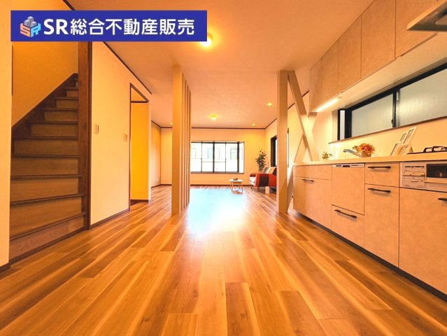 鴻池町1丁目中古戸建の洋室|3F　6.0帖。書斎など様々な用途でご利用いただけます！