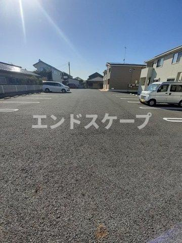 ラ・ベレッツァⅡ　Ａの駐車場|高崎、前橋のお部屋探しはエンドスケープまで！お客様の理想お聞かせ下さい♪