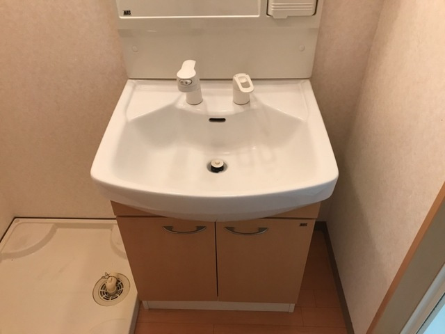 アリュールの独立洗面台|洗髪洗面化粧台