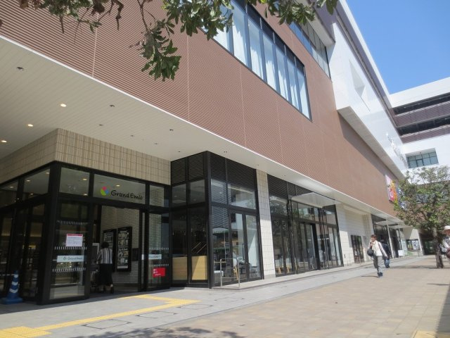 モンシャトー参番館の周辺