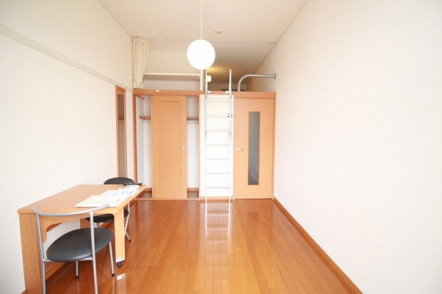 レオパレスＥＳＳＯＲ祝谷の寝室|備品や設備仕様は号室等により異なります現地をご確認下さい。