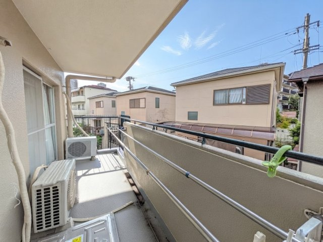 住吉川ダイヤハイツのバルコニー|バルコニーは東向きですのでお部屋に明るい陽射しが差し込みます。