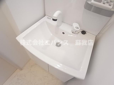 【独立洗面台】 | リブテラス | 独立洗面台あり、毎朝おしゃれに忙しい女性の方におすすめです