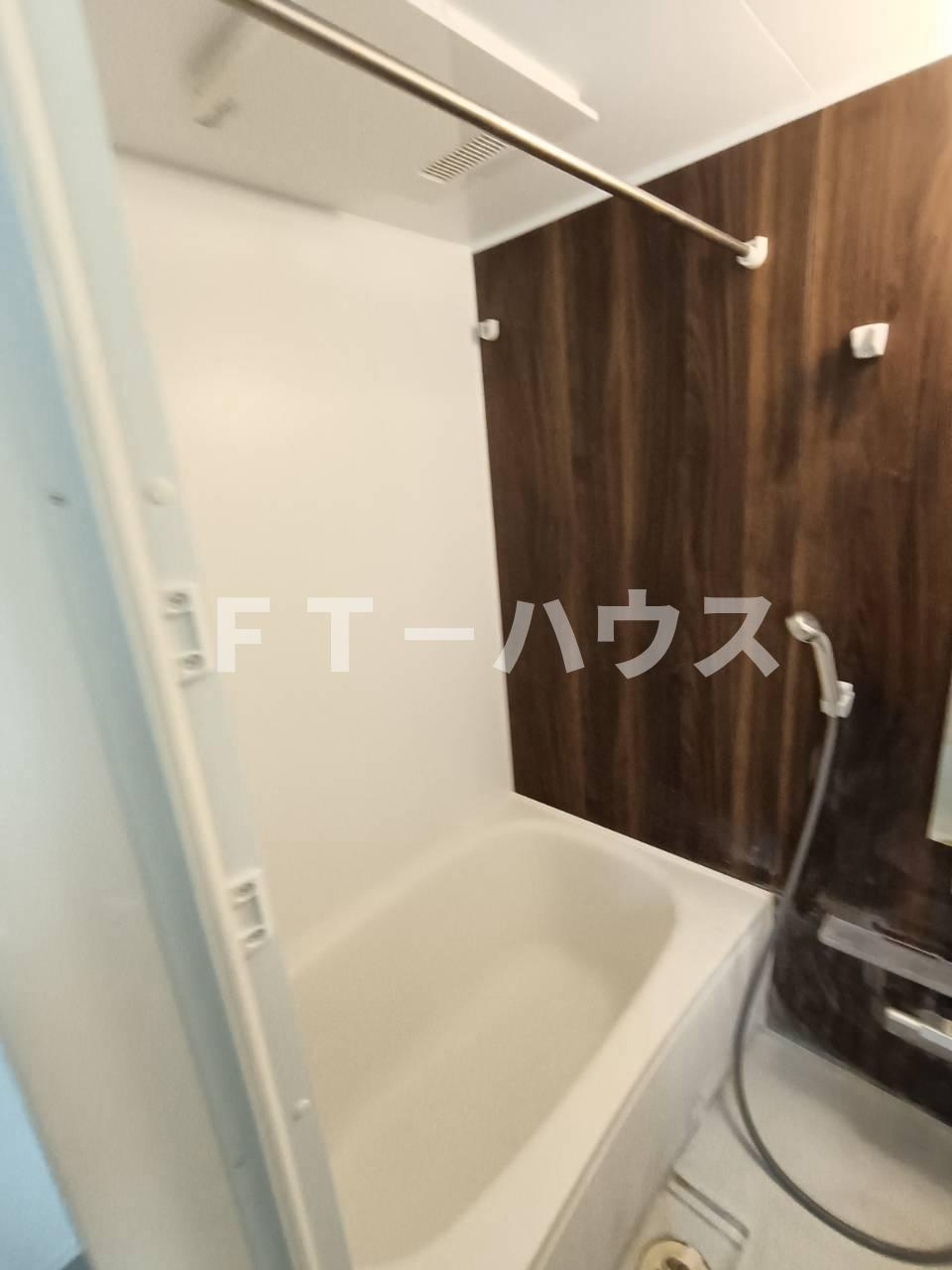 East Side Residence 2の浴室