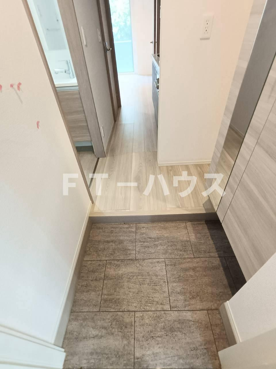 East Side Residence 2の玄関