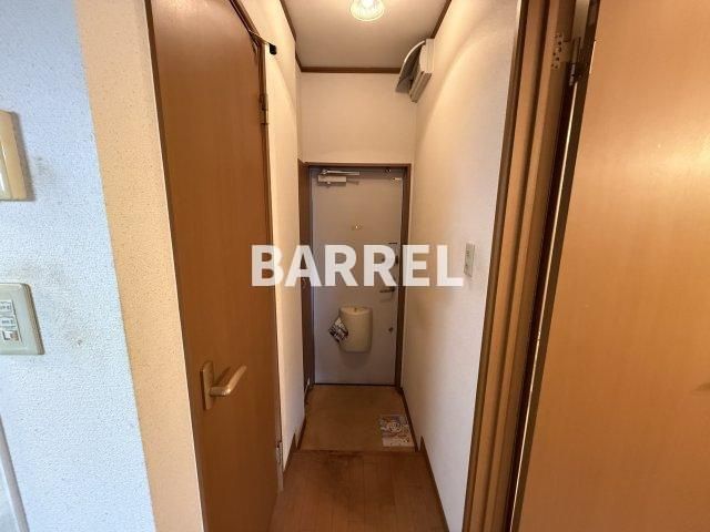 プレミール新稲の玄関