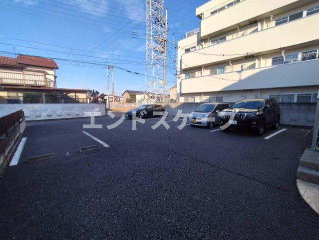 メゾンK江木の駐車場|高崎、前橋エリアのお部屋探しはエンドスケープまで！お客様の理想お聞かせ下さい♪