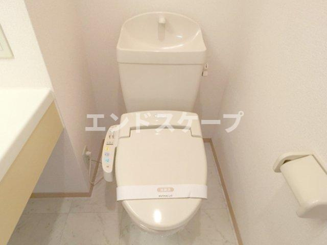 メゾン･ルーチェのトイレ|高崎、前橋、伊勢崎エリアのお部屋探しはエンドスケープまで！お客様の理想お聞かせ下さい♪