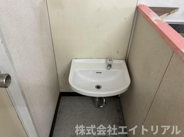 刈谷市高須町2丁目　貸店舗の内装