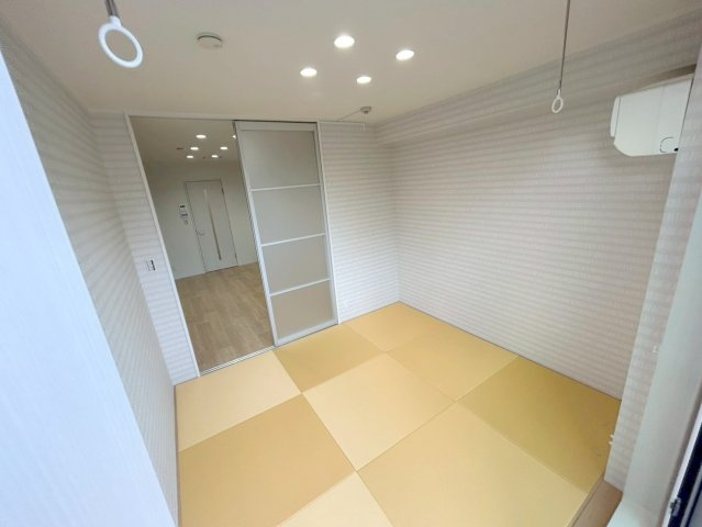 震雲マンションのロビー