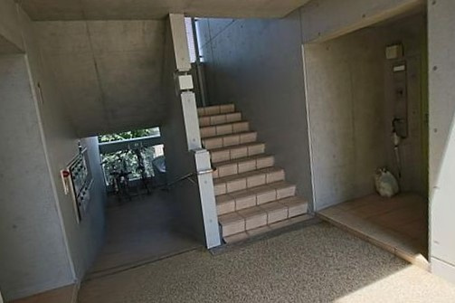 アリソ東船橋のエントランス