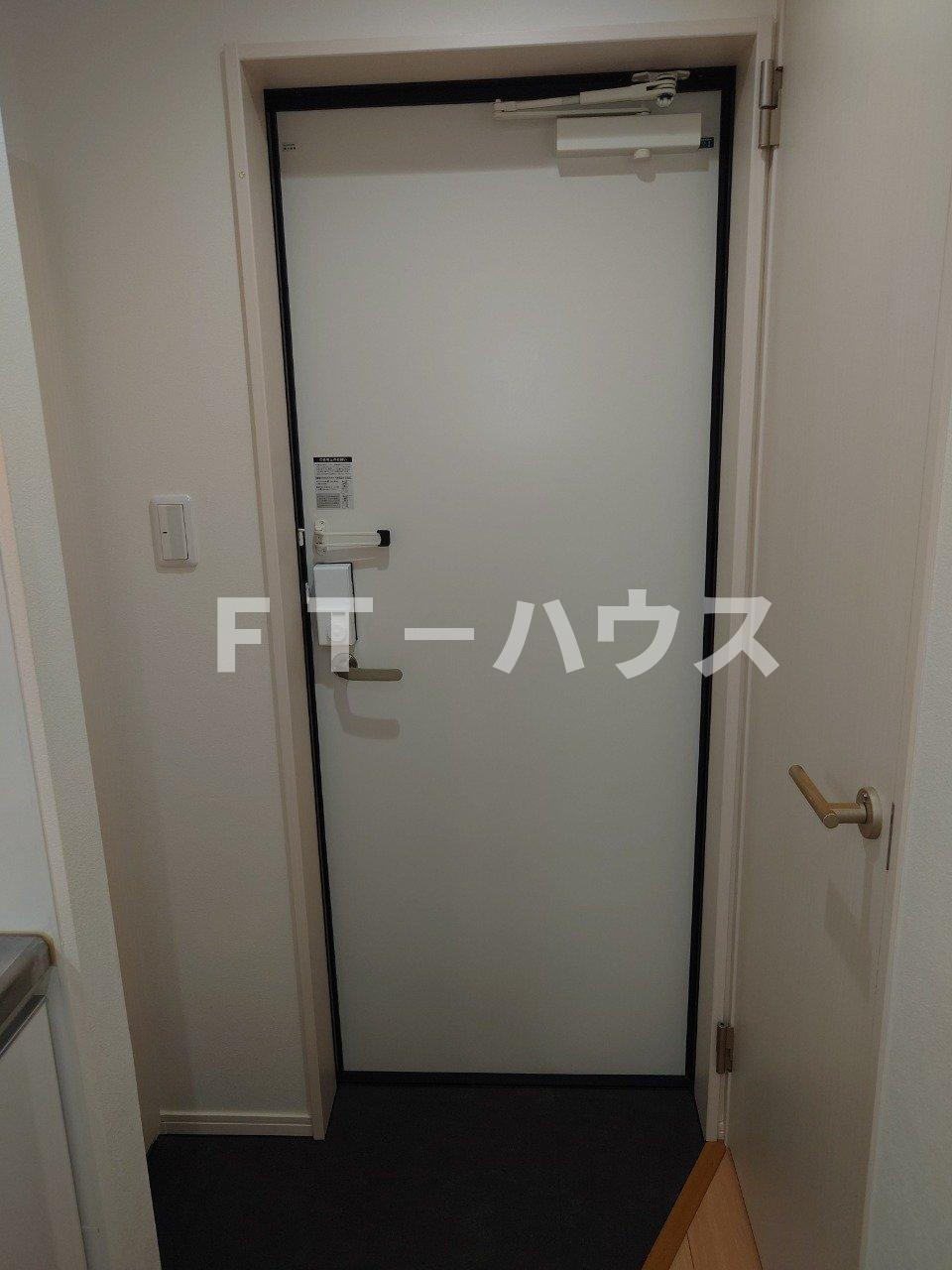 Luna piena 船橋の玄関
