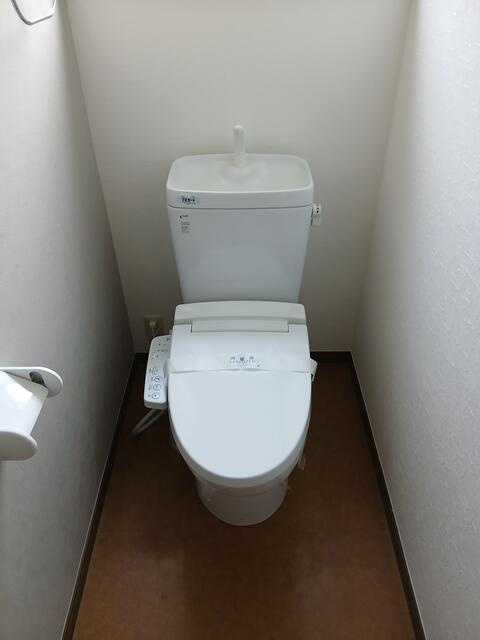 宇都宮市豊郷台　3ＬＤＫ　中古住宅のトイレ