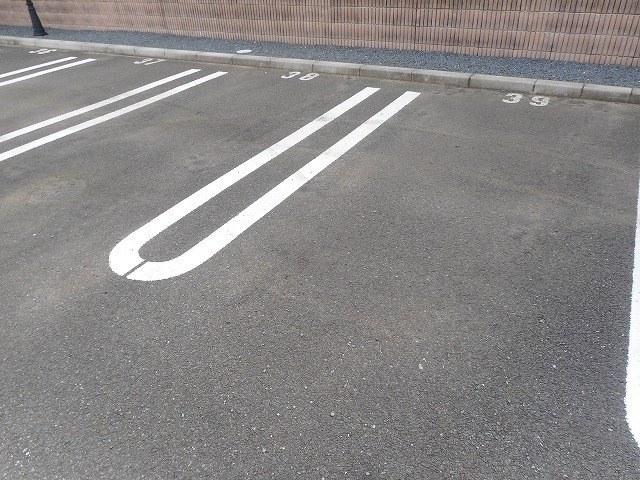 アルファードＤの駐車場|駐車場です