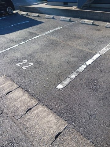 マウントリヴァＣの駐車場|駐車場完備です