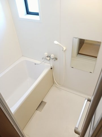 マウントリヴァＣの浴室|日々の疲れを癒すお風呂付です