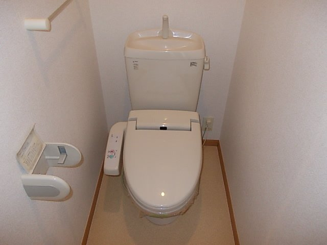 プレッソ前野　Ⅰのトイレ|シンプルで使いやすいトイレです