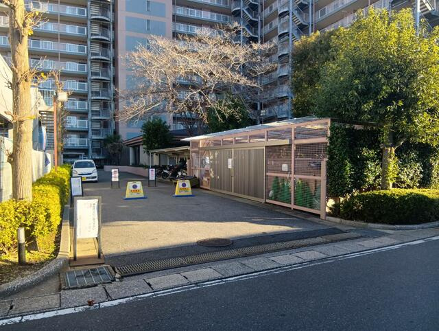 白井ロジュマンのエントランス