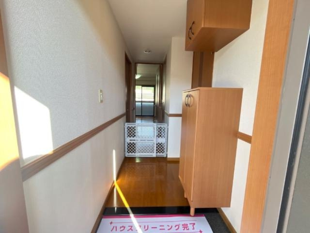 ウィズ　ワン　ヒルズの玄関