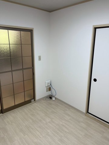 エヌ・ケイ・ハイツの居間・リビング|退去前につき別のお部屋の写真です。