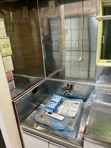 エヌ・ケイ・ハイツのキッチン|退去前につき別のお部屋の写真です。