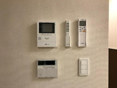 【設備】 | アヴニール | リモコン類
