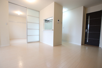 ※別室参考写真　白を基調としたスッキリした印象のお部屋です♪