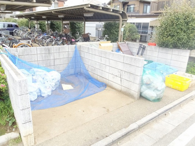 敷地内ゴミ置き場