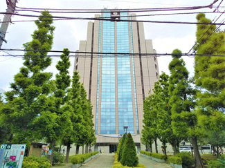 足立区役所まで550ｍ