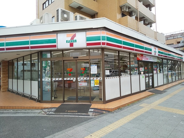 セブンイレブン 足立梅島１丁目店まで180ｍ