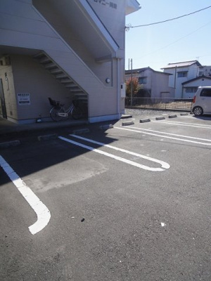 【駐車場】 | ロマニー岡崎