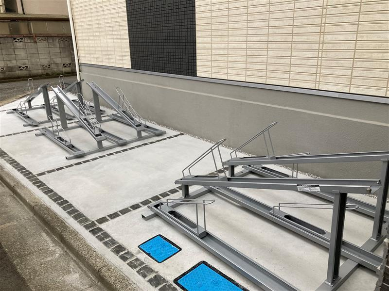 リブリ・新都心Ⅱの駐車場
