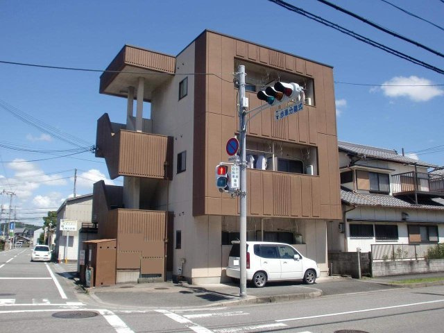 シャトーМの外観