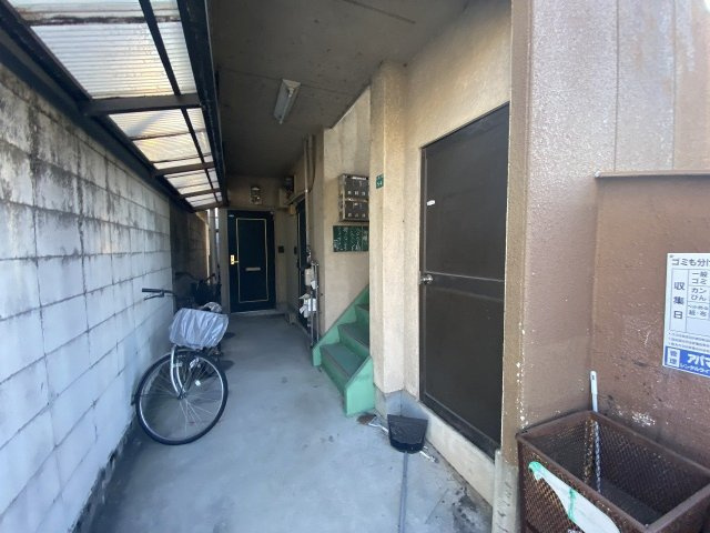 シャトーМのエントランス