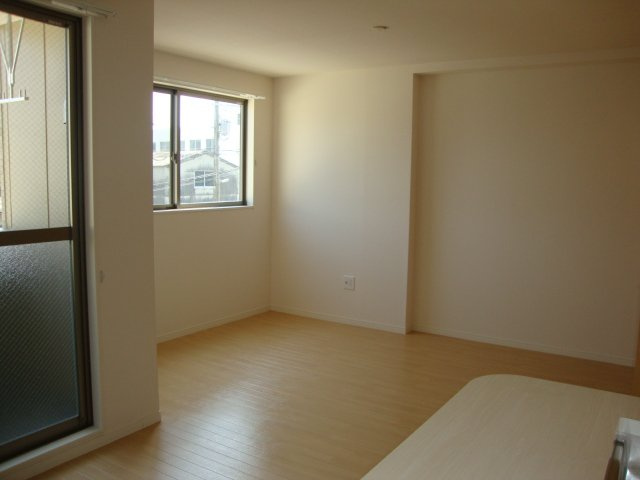 フィオーレ・ドゥエの居間・リビング|リビング