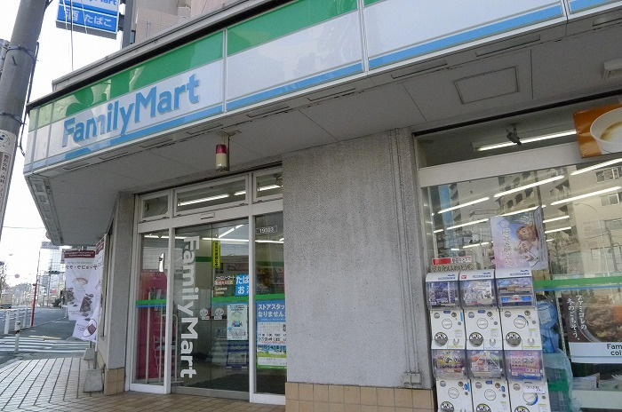 クレアシオン早稲田の周辺|ファミリーマート新宿弁天町店 66m