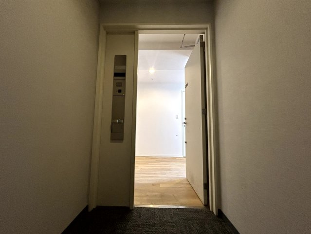レグノ・セレーノの玄関