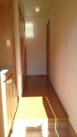 レガーロ栄の玄関