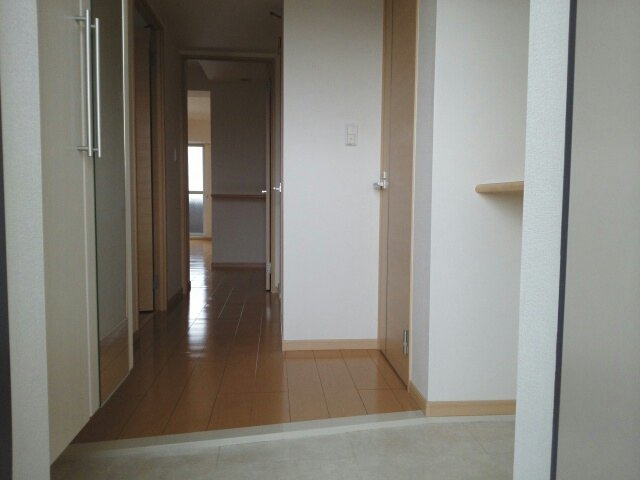 スカイヒルズの玄関