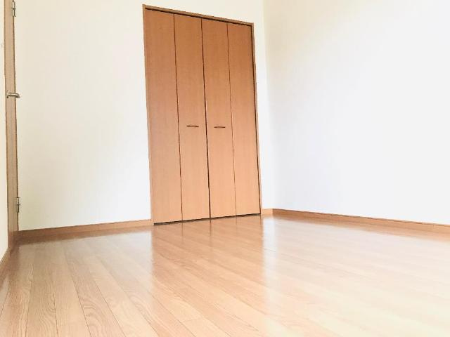 サニーヒルズの内装|洋室