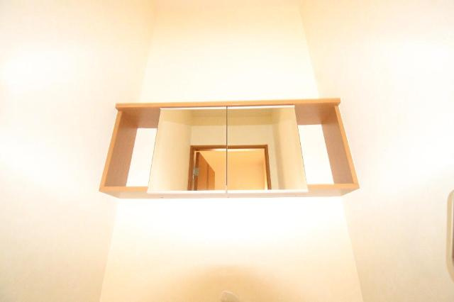 コンフォールの収納|トイレ収納