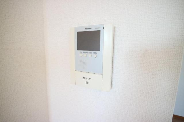 コンフォールの内装|カメラ付インターホン