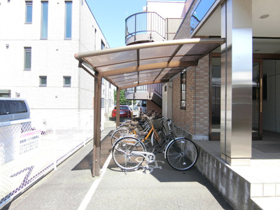 ★屋根付き駐輪場★（バイク不可）